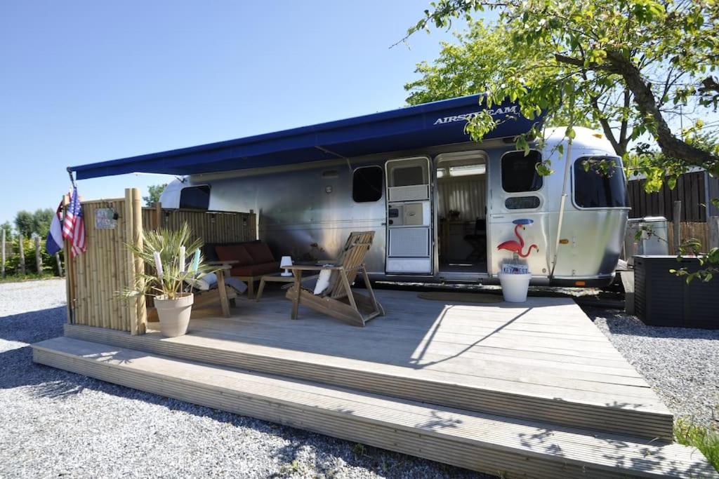 Airstream Retro Usa Caravan Earnewald Exterior photo